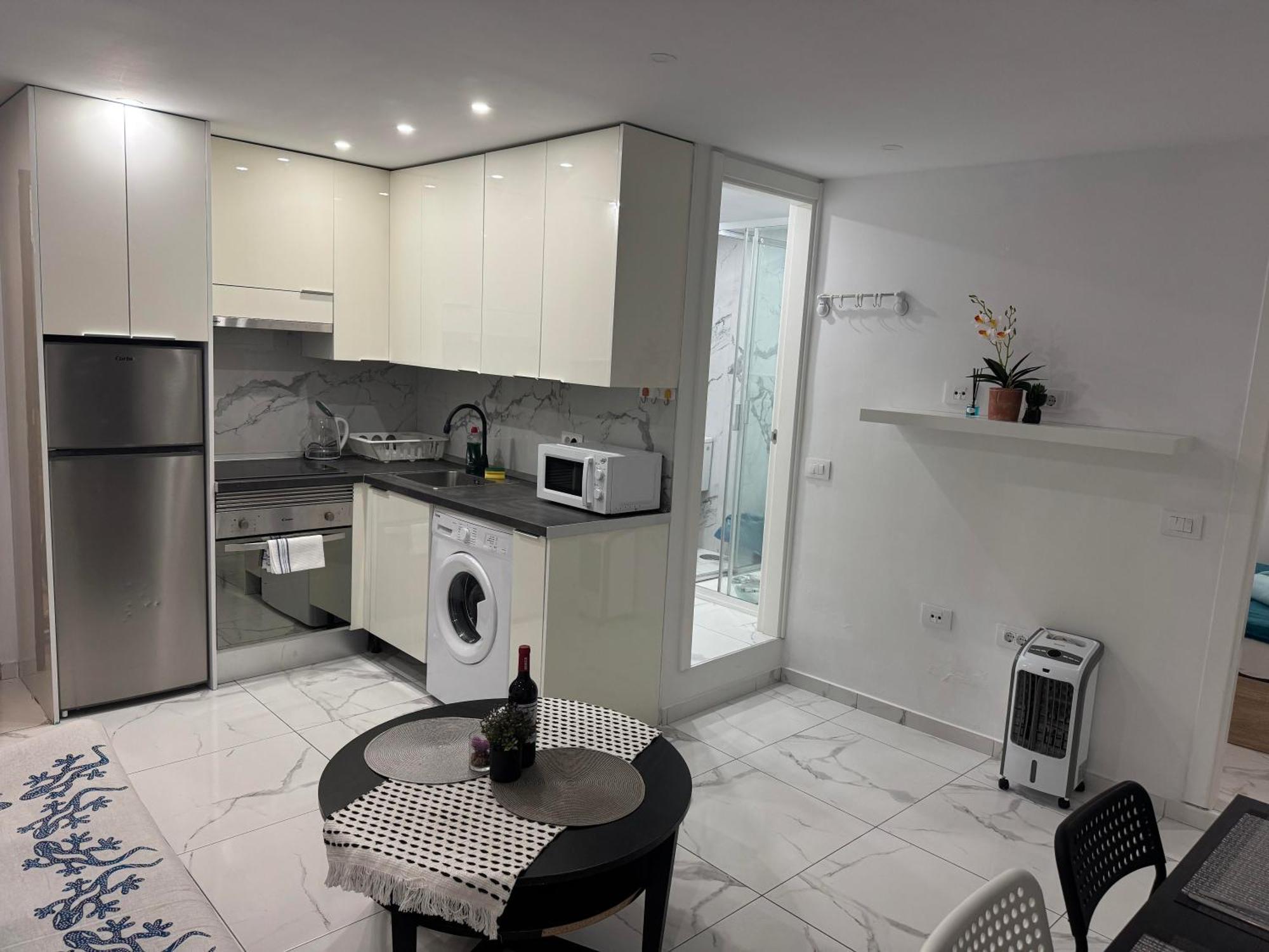 Heart Of Los Cristianos Modern Apartment Close To The Sea In Tenerife Exteriér fotografie
